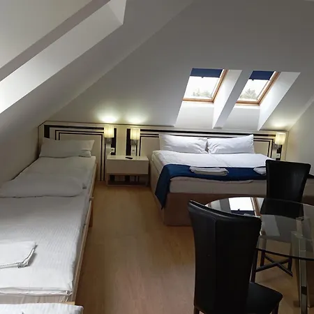 Kontrast Hotel apartamentowy 4*