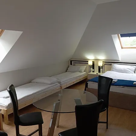 Hotel apartamentowy Kontrast 4*