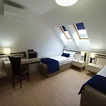 Kontrast 4* Krasków